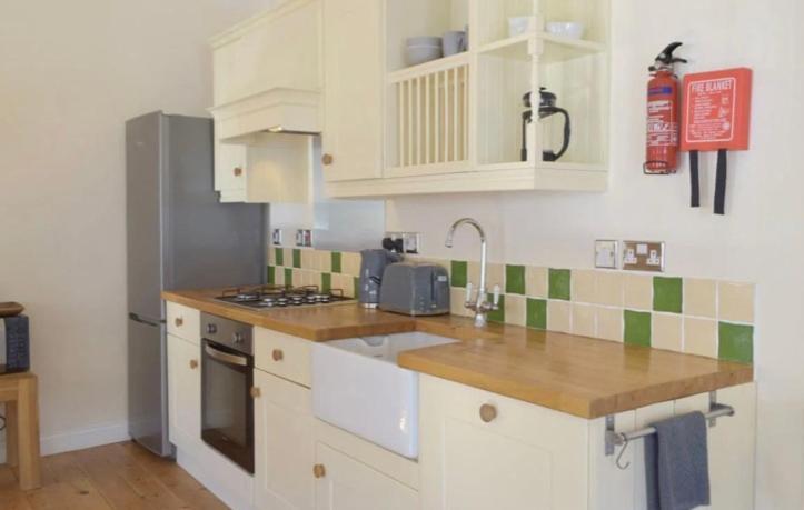 Wild Coastal Retreat At Troed Y Rhiw Aberporth, West Wales Villa Exterior foto